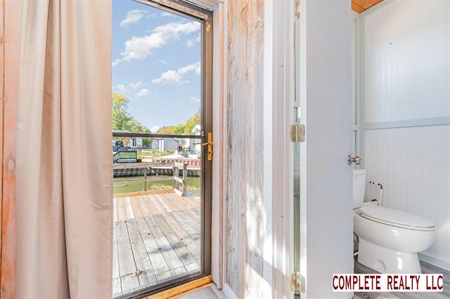 Builiding view fifteen for 831 Main St Unit 105, Au Gres, MI. 48703