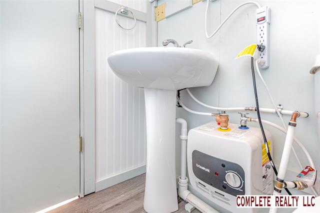 Builiding view sixteen for 831 Main St Unit 105, Au Gres, MI. 48703