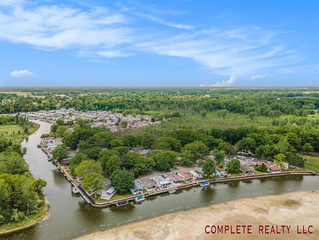 Builiding view twenty for 831 Main St Unit 105, Au Gres, MI. 48703