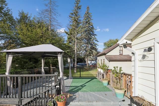 Builiding view forty five for 2122 2Nd, Bay City, MI. 48708