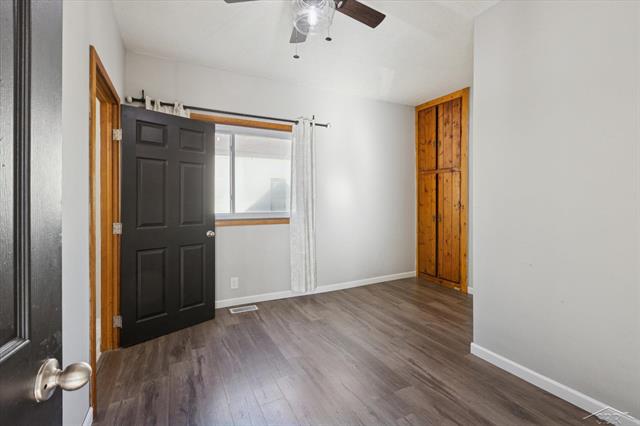 Builiding view sixteen for 2122 2Nd, Bay City, MI. 48708