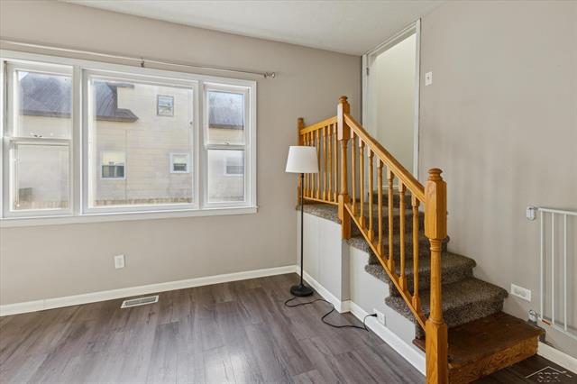 Builiding view twenty one for 2122 2Nd, Bay City, MI. 48708