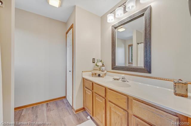 Builiding view eighteen for 5365 Timberwick, Dryden, MI. 48428