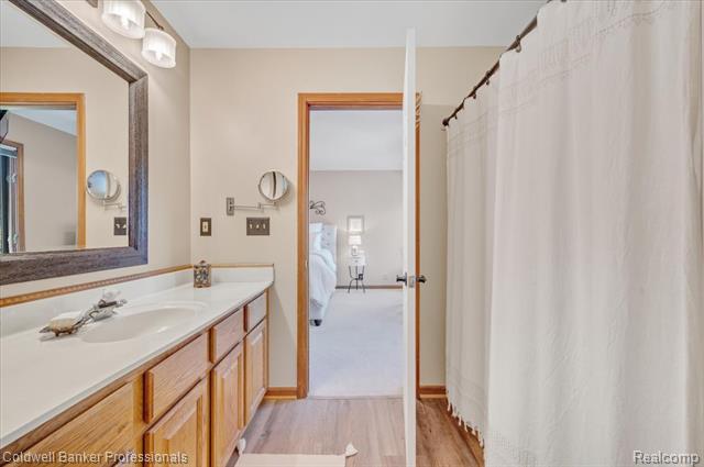 Builiding view seventeen for 5365 Timberwick, Dryden, MI. 48428