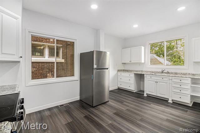 Builiding view six for 6533 Willette, Detroit, MI. 48210