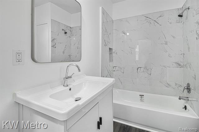 Builiding view twelve for 6533 Willette, Detroit, MI. 48210