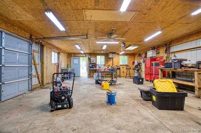 Builiding view thirty three for 3410 Hogback, Fowlerville, MI. 48836