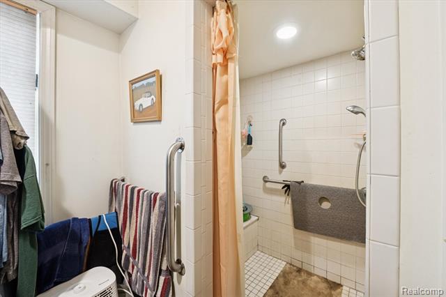 Builiding view nineteen for 16141 Duffield, Byron, MI. 48418