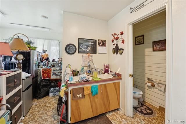 Builiding view six for 16141 Duffield, Byron, MI. 48418