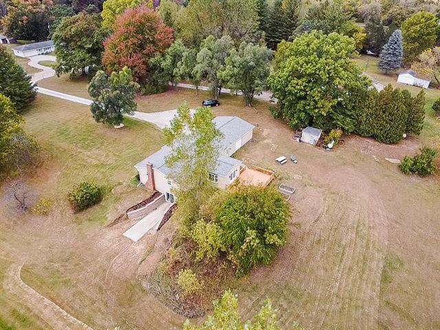 Builiding view eighteen for 14392 Vassar, Millington, MI. 48746