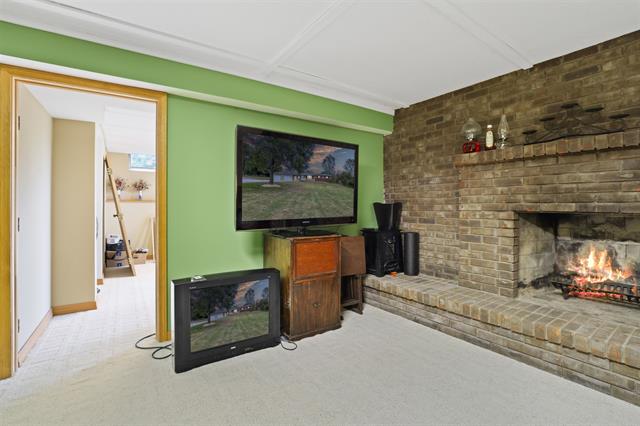 Builiding view eighty nine for 14392 Vassar, Millington, MI. 48746