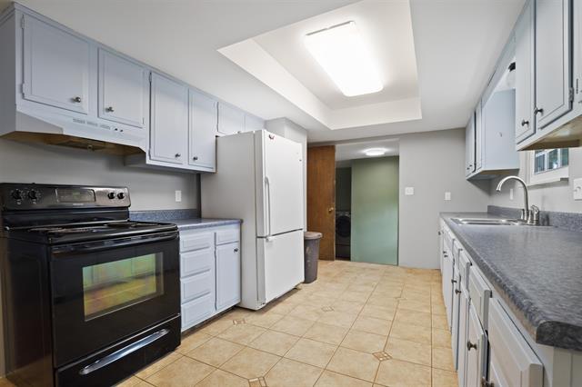 Builiding view five for 14392 Vassar, Millington, MI. 48746