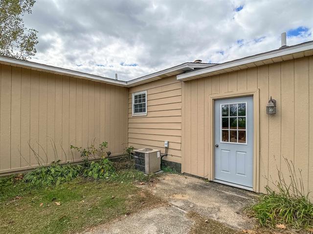 Builiding view forty seven for 14392 Vassar, Millington, MI. 48746