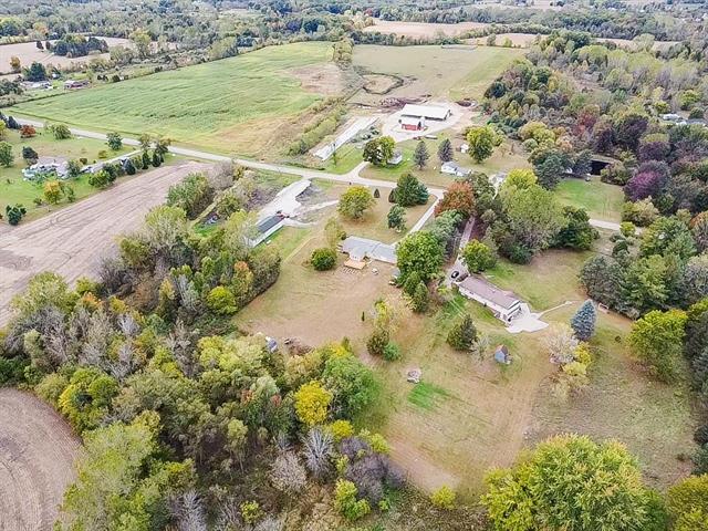 Builiding view seventeen for 14392 Vassar, Millington, MI. 48746