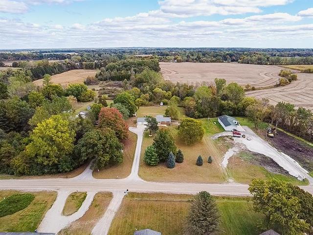 Builiding view twenty eight for 14392 Vassar, Millington, MI. 48746