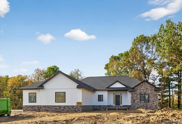 Builiding view twenty one for 4050 Metamora Ridge, Metamora, MI. 48455