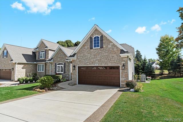 Builiding view one for 68 Fox Hollow, Metamora, MI. 48455