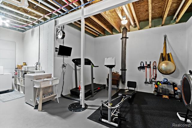 Builiding view thirty four for 68 Fox Hollow, Metamora, MI. 48455