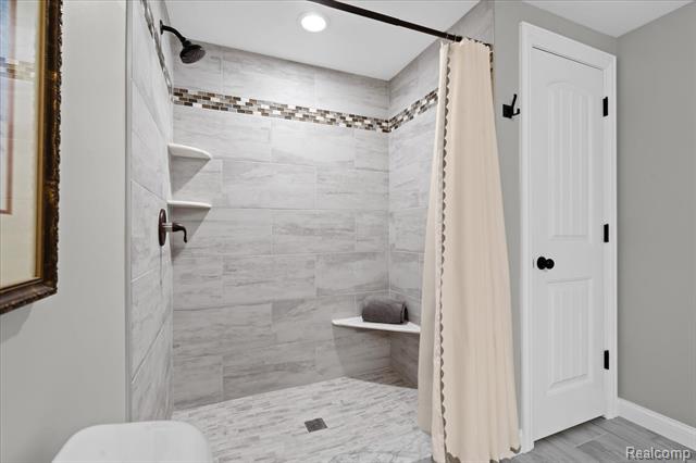 Builiding view thirty one for 68 Fox Hollow, Metamora, MI. 48455