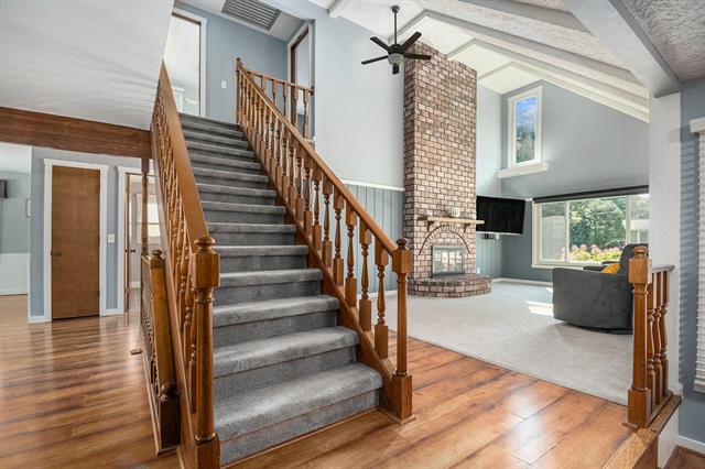 Builiding view five for 6950 Meadowcreek, Hudsonville, MI. 49426