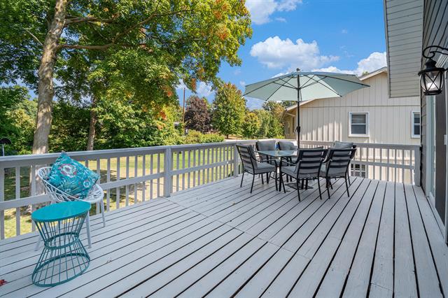 Builiding view twenty seven for 6950 Meadowcreek, Hudsonville, MI. 49426