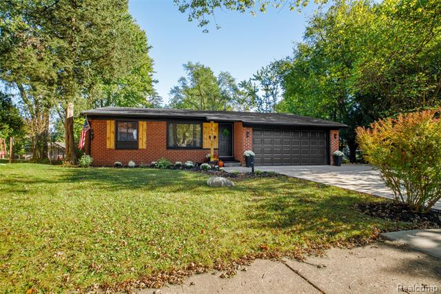 front view for 1716 Dover Court, Ypsilanti, Mi. 48198