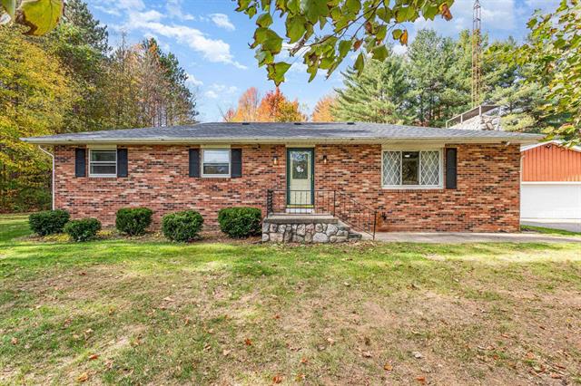 front view for 2302 Mertz Road, Caro, Mi. 48723