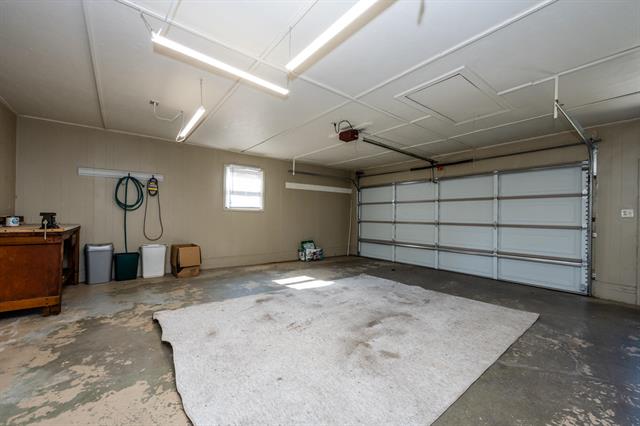 Builiding view twenty for 6399 Jericho, Stevensville, MI. 49127