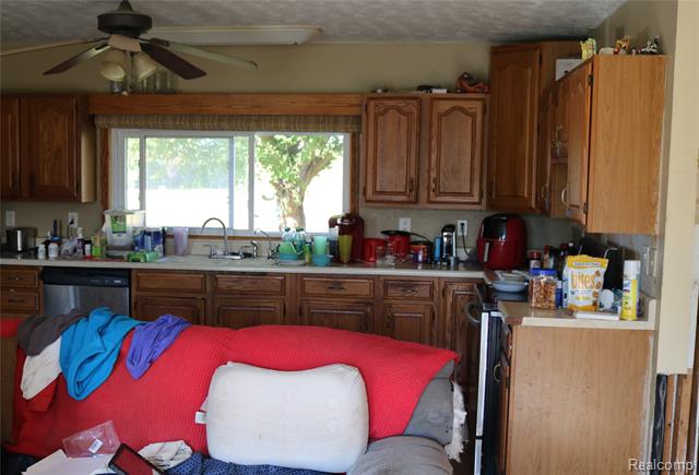 Builiding view four for 5794 Arbela, Millington, MI. 48746