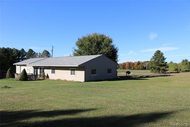 Builiding view one for 5794 Arbela, Millington, MI. 48746