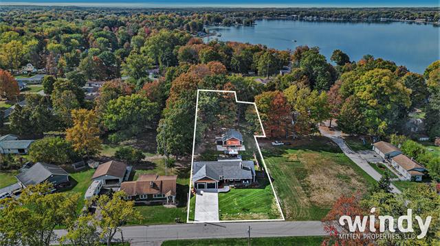 Builiding view forty one for 4958 Forest Park, Watervliet, MI. 49098