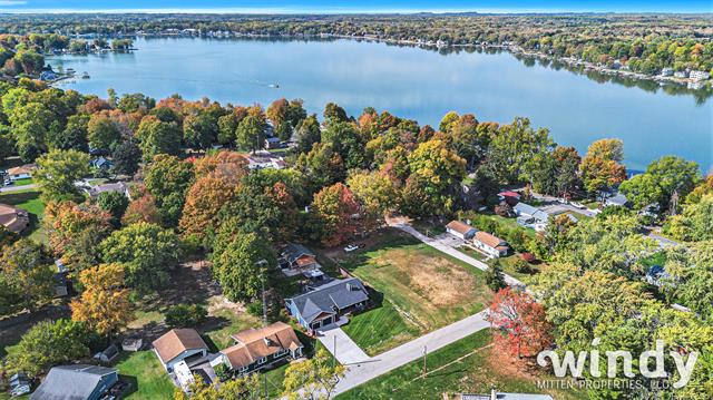 Builiding view one for 4958 Forest Park, Watervliet, MI. 49098