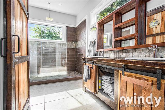 Builiding view twenty three for 4958 Forest Park, Watervliet, MI. 49098