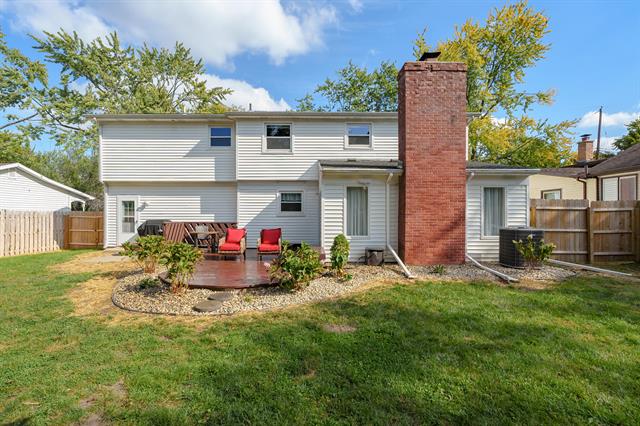 Builiding view thirty three for 6238 Hampton, Portage, MI. 49024