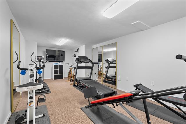 Builiding view twenty five for 6238 Hampton, Portage, MI. 49024