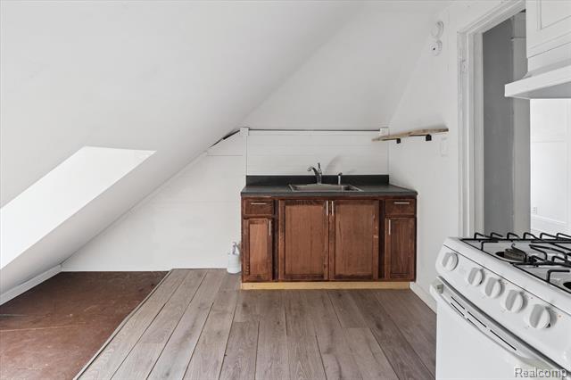 Builiding view seventeen for 280 Main, Imlay City, MI. 48444