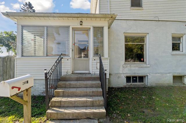 Builiding view twenty one for 280 Main, Imlay City, MI. 48444