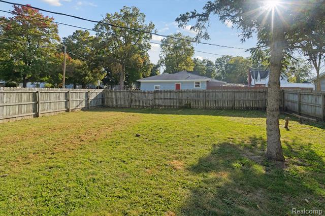 Builiding view twenty three for 280 Main, Imlay City, MI. 48444