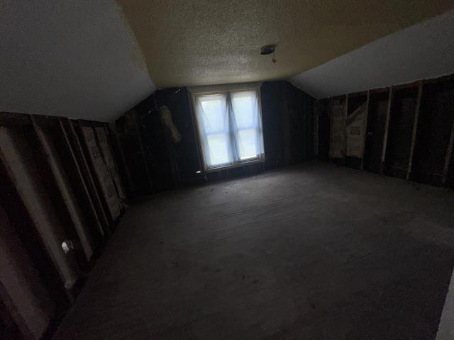 Builiding view twelve for 162 Calhoun, Battle Creek, MI. 49017