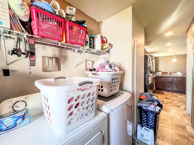 Builiding view twenty seven for 3667 Falcons Nest, White Lake, MI. 48383