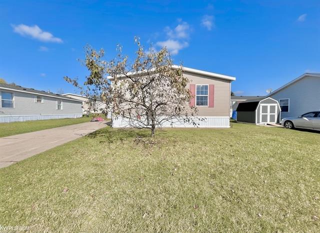 front view for 3667 Falcons Nest, White Lake, Mi. 48383