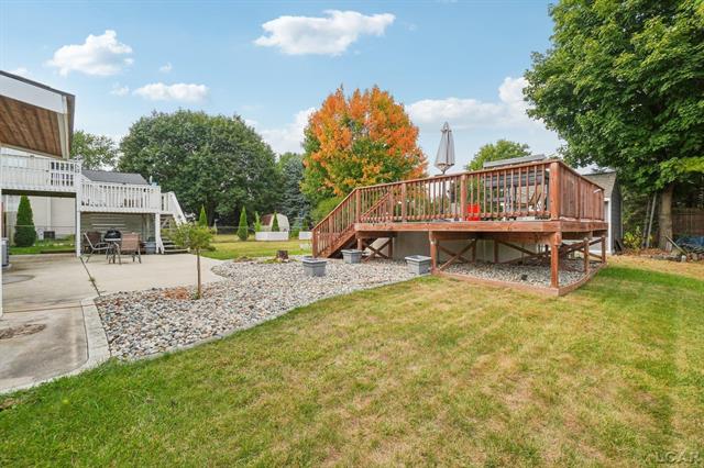 Builiding view thirty for 9060 Wildwood Lake, Whitmore Lake, MI. 48189