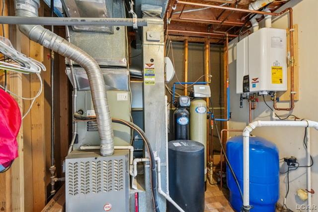 Builiding view twenty five for 9060 Wildwood Lake, Whitmore Lake, MI. 48189