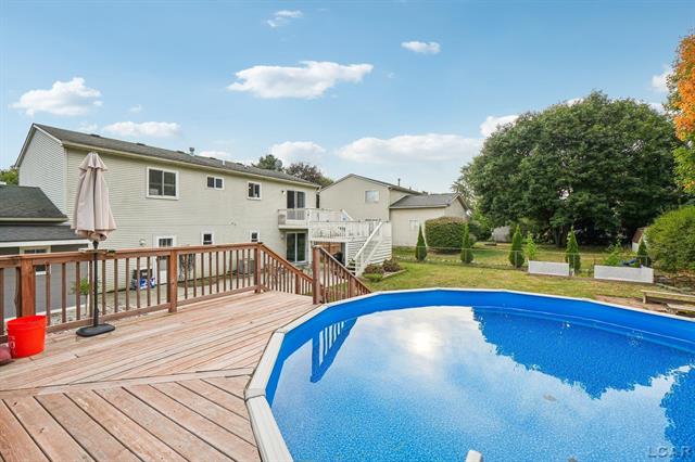 Builiding view twenty nine for 9060 Wildwood Lake, Whitmore Lake, MI. 48189