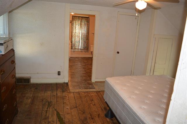 Builiding view eleven for 714 Nebobish, Bay City, MI. 48708