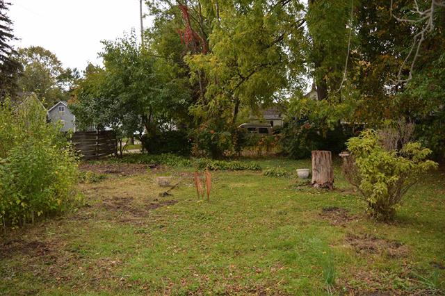 Builiding view fourteen for 714 Nebobish, Bay City, MI. 48708