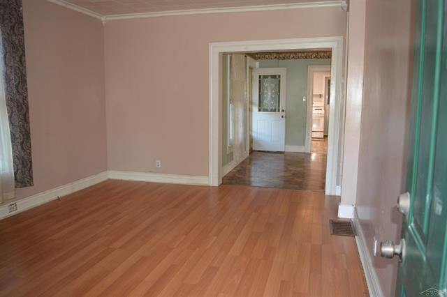 Builiding view one for 714 Nebobish, Bay City, MI. 48708