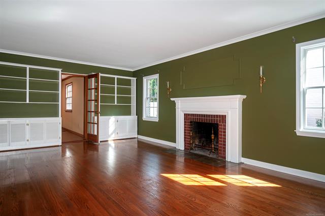 Builiding view four for 180 Fisher, Grosse Pointe, MI. 48236