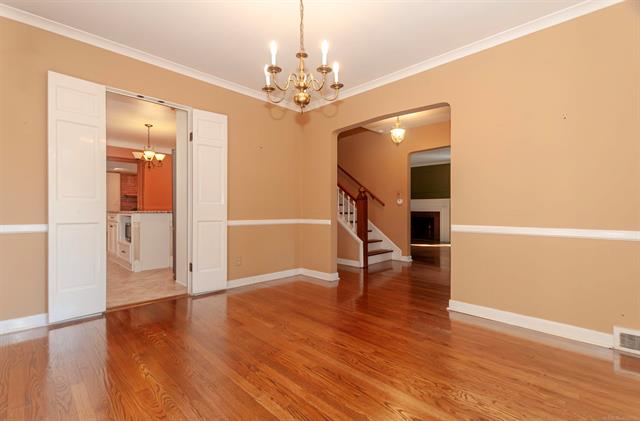 Builiding view nineteen for 180 Fisher, Grosse Pointe, MI. 48236