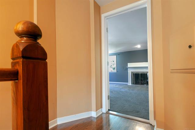 Builiding view twenty for 180 Fisher, Grosse Pointe, MI. 48236